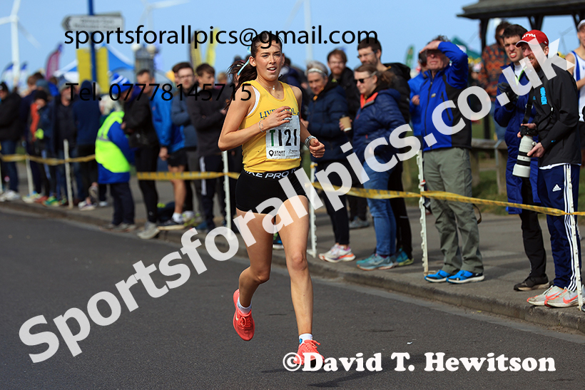 Senior womens Northern 6 Stage Road Relay, 2025 Northern 12 and 6 Stage Road Relays and Junior 5k, Redcar. Photo: David T. Hewitson/Sports for All Pics